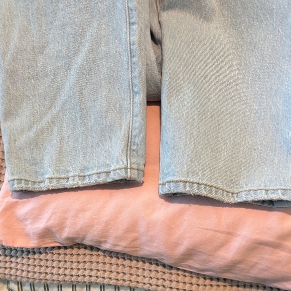 Levi’s Premium 501® Original Fit Jeans – Light Wash - Picture 5 of 5